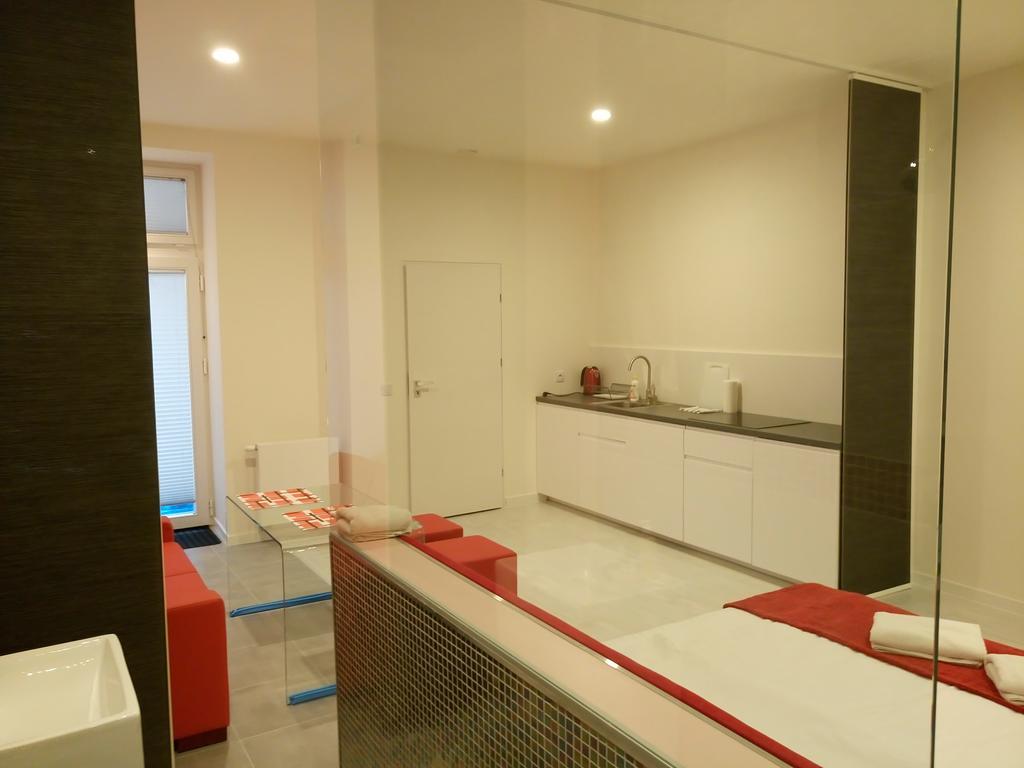 קרקוב Mirror Apartments מראה חיצוני תמונה